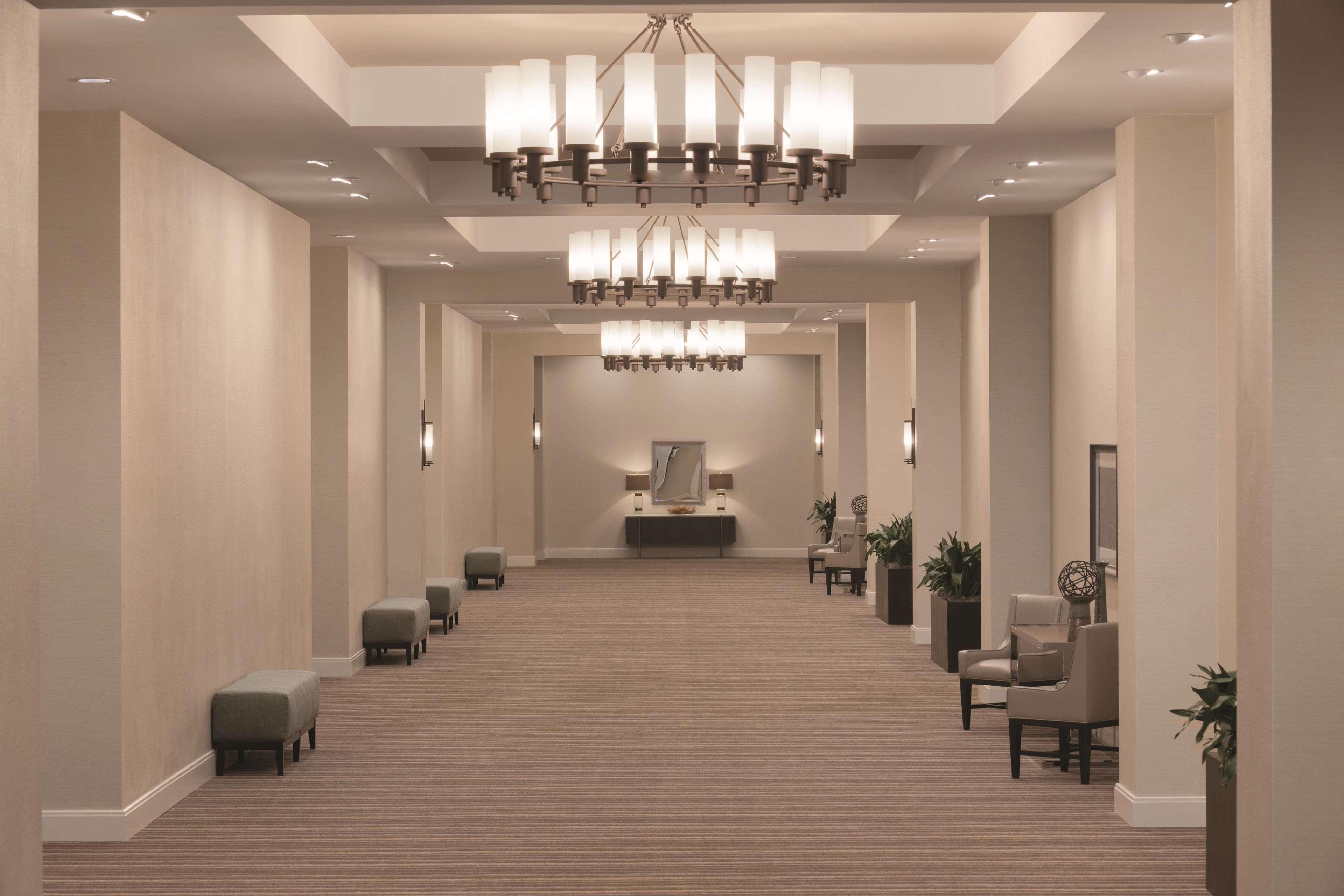 Embassy Suites Oklahoma City Downtown/Medical Center Экстерьер фото