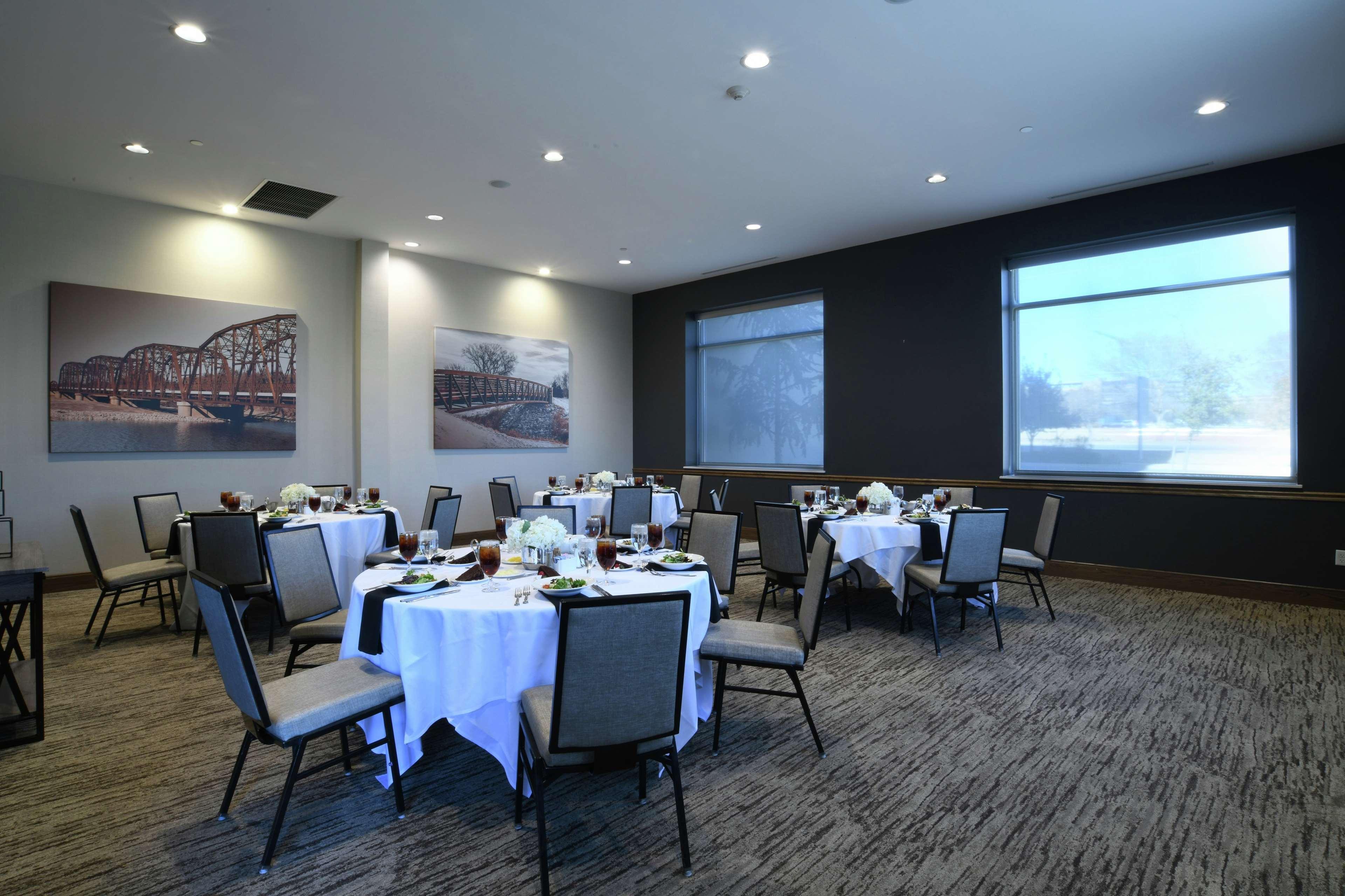 Embassy Suites Oklahoma City Downtown/Medical Center Экстерьер фото