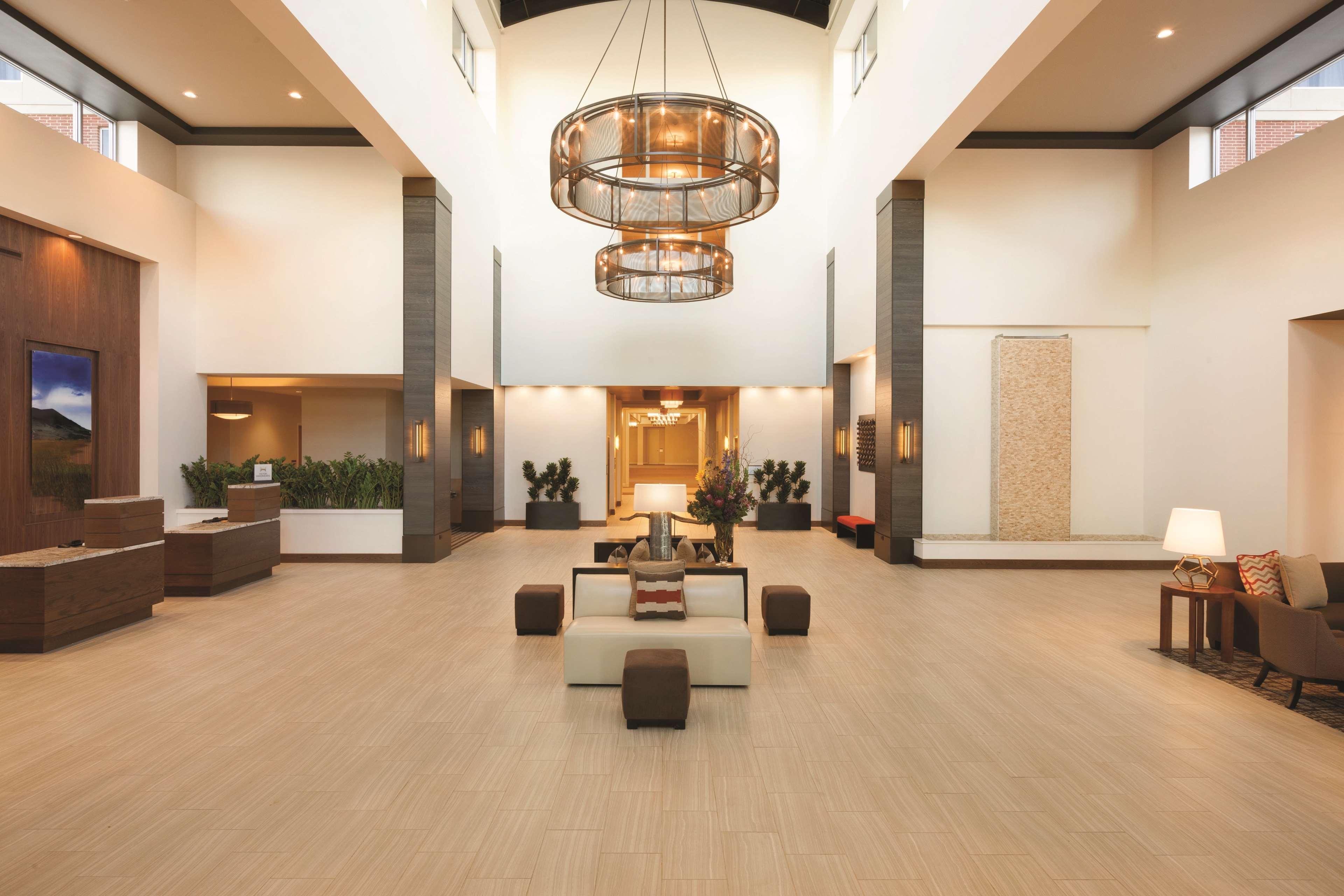 Embassy Suites Oklahoma City Downtown/Medical Center Экстерьер фото