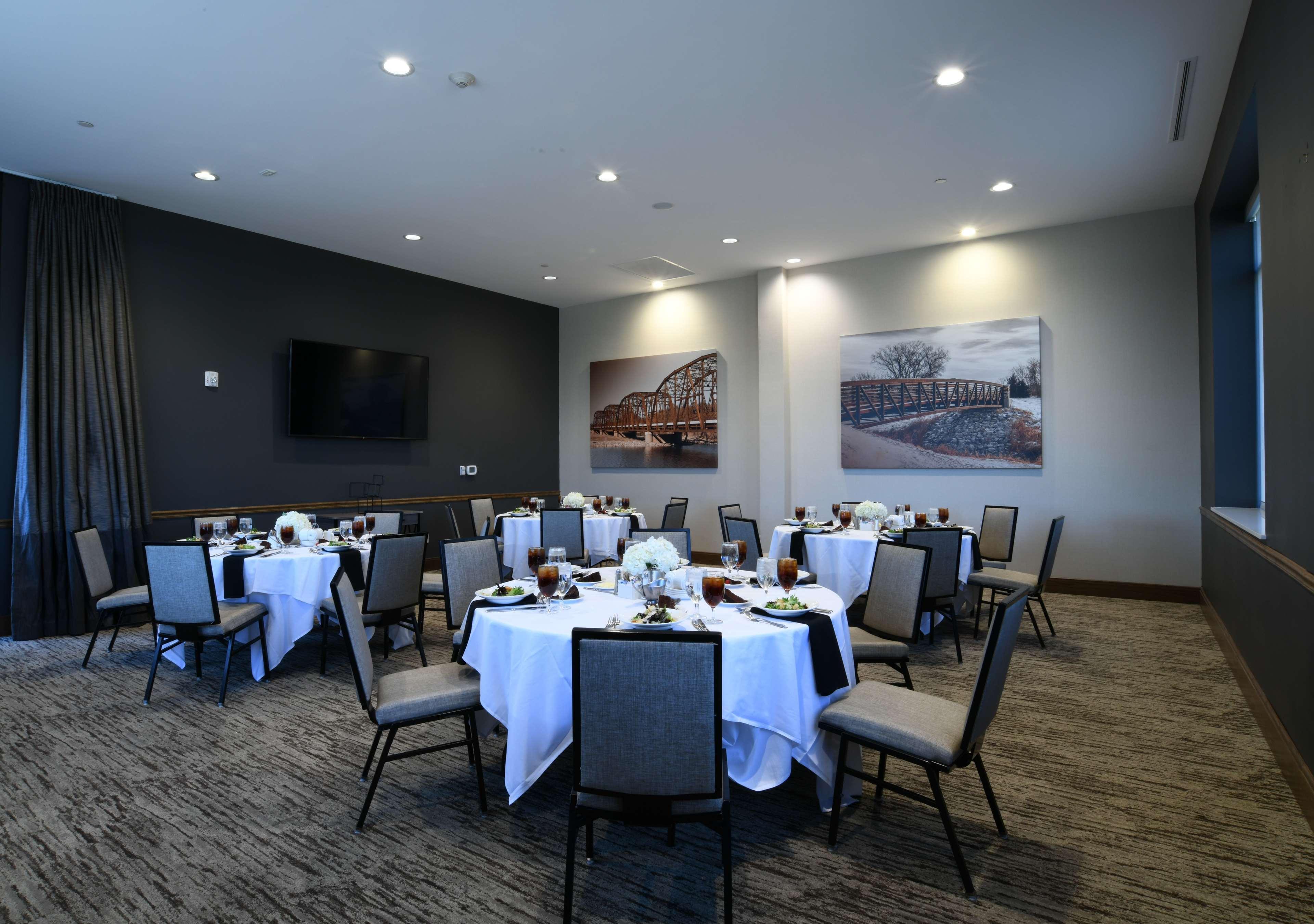 Embassy Suites Oklahoma City Downtown/Medical Center Экстерьер фото