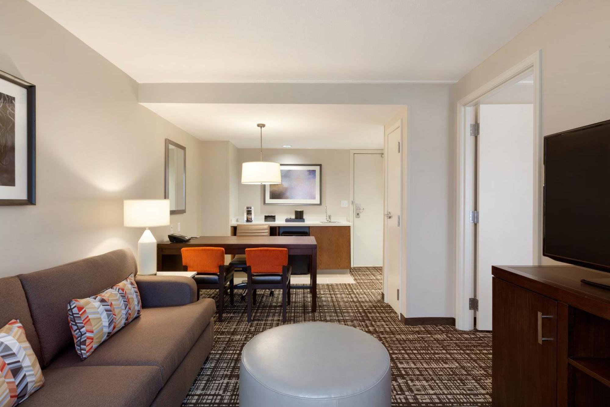 Embassy Suites Oklahoma City Downtown/Medical Center Экстерьер фото